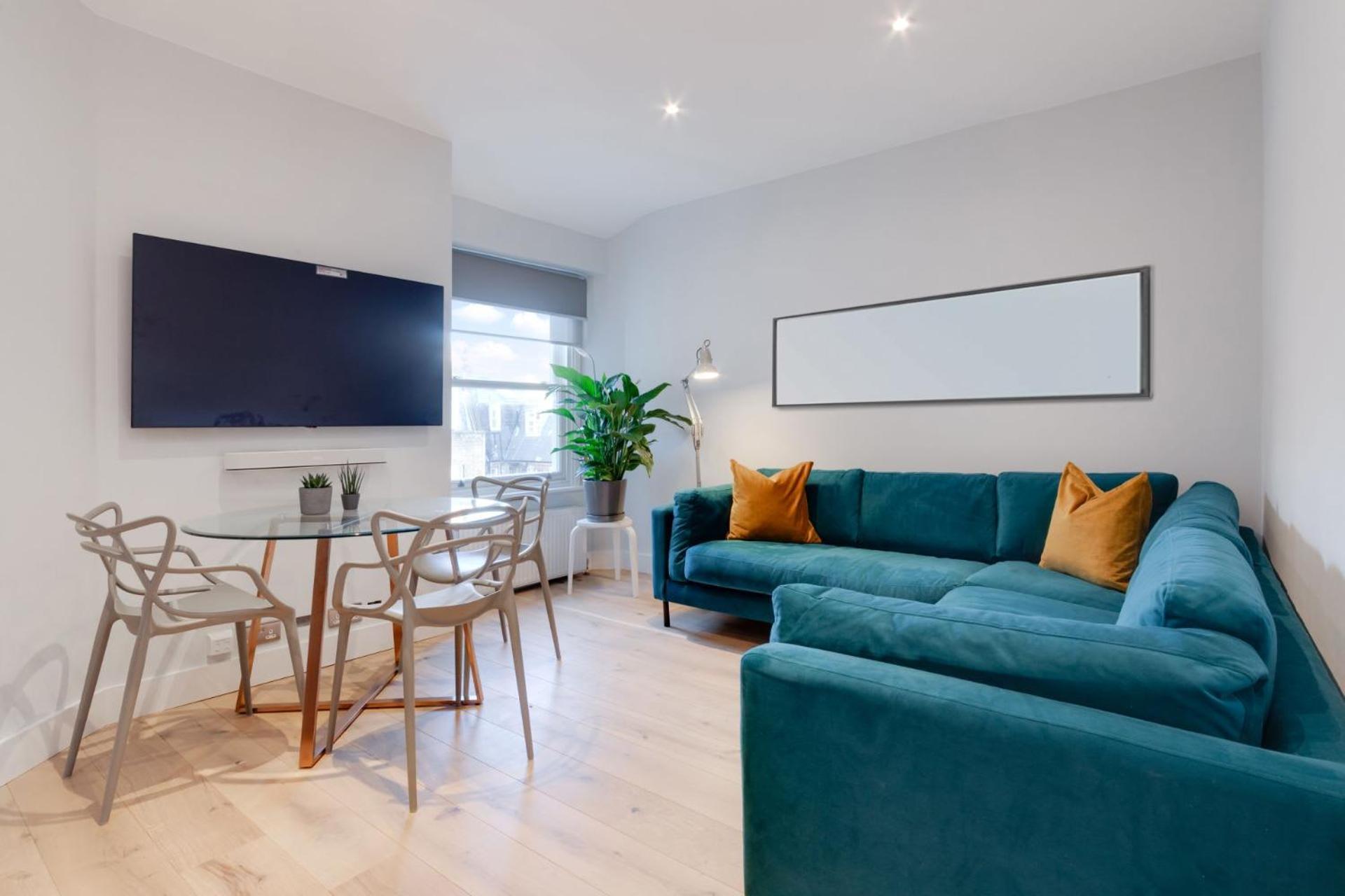 Stairway To Heaven - Fitzrovia - By Frankie Says Apartment London Exterior photo